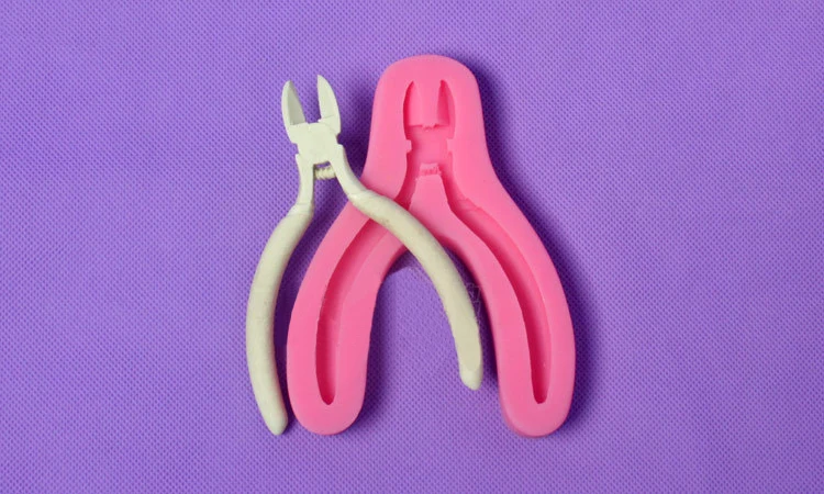 

Luyou DIY plaster pliers silicone mold,fondant cake pliers mold,crafts pliers moulds Kitchen Accessories FM1254