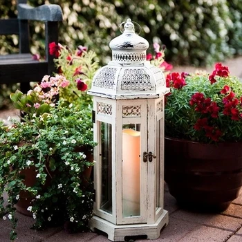 

Wooden candlestick lantern/iron cover windproof candle holder glass lantern/soft home decoration shooting props