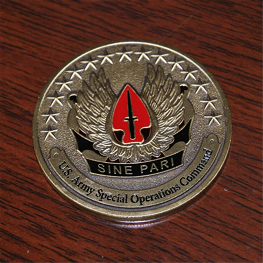

Free Shipping,NEW U.S. Army Special Operations Command Sine Pari Challenge Coin.