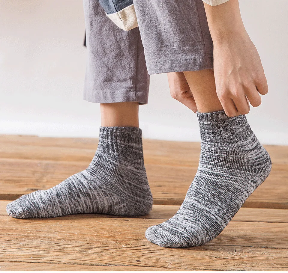 01 New Year's socks for men