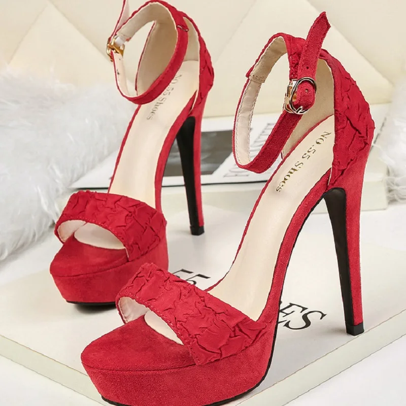 2019 summer new crack fashion waterproof platform super high-heeled buckle buckle toe stiletto ladies sandals 2019 summer new crack fashion waterproof platform super high-heeled buckle buckle toe stiletto ladies sandals