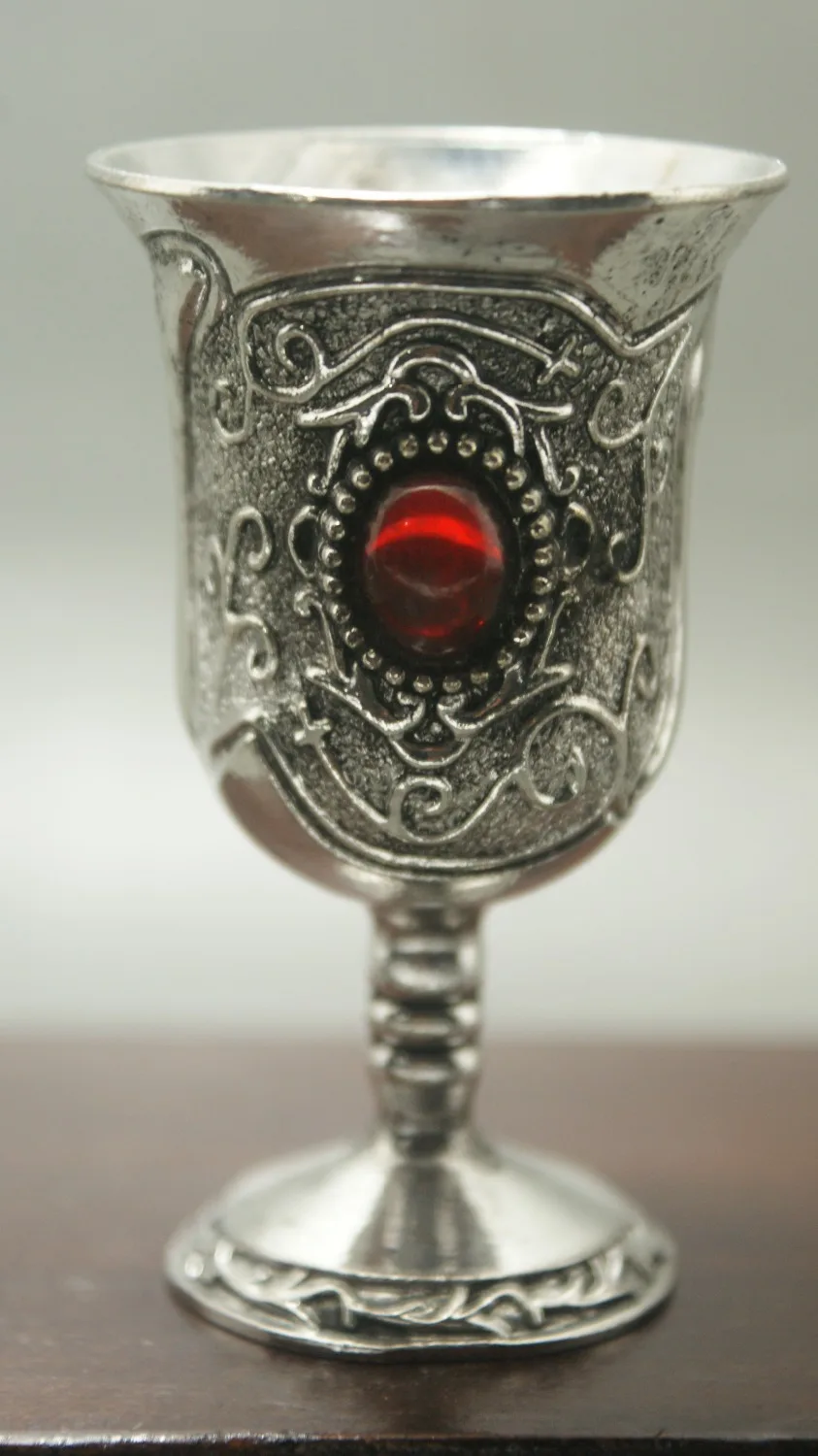 

Chinese old Miao silver Carving Wineglass Collectible