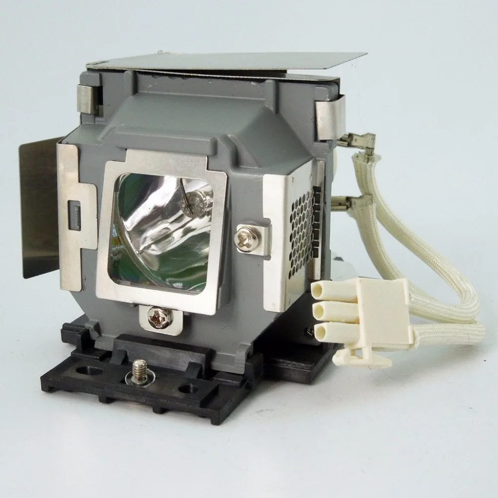 SP LAMP 061 Replacement Projector Lamp with Housing for INFOCUS IN104