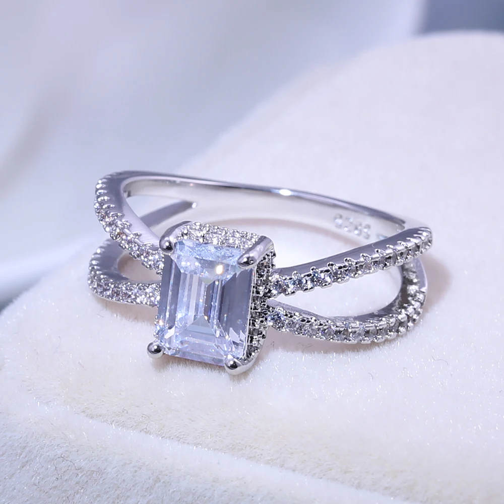 Huitan трендовые микро проложили геометрическую двойную трещину обручальные женские кольца с блестящими квадратными камнями CZ элегантное кольцо на палец