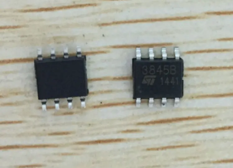 

FREE SHIPPING 10PCS UC3845B UC3845 3845B SOP8 SMD NEW AND HOT SELL Current Mode PWM Controller IC/ Integrated circuit