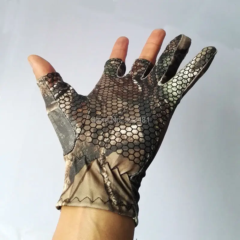 FISHING GLOVES