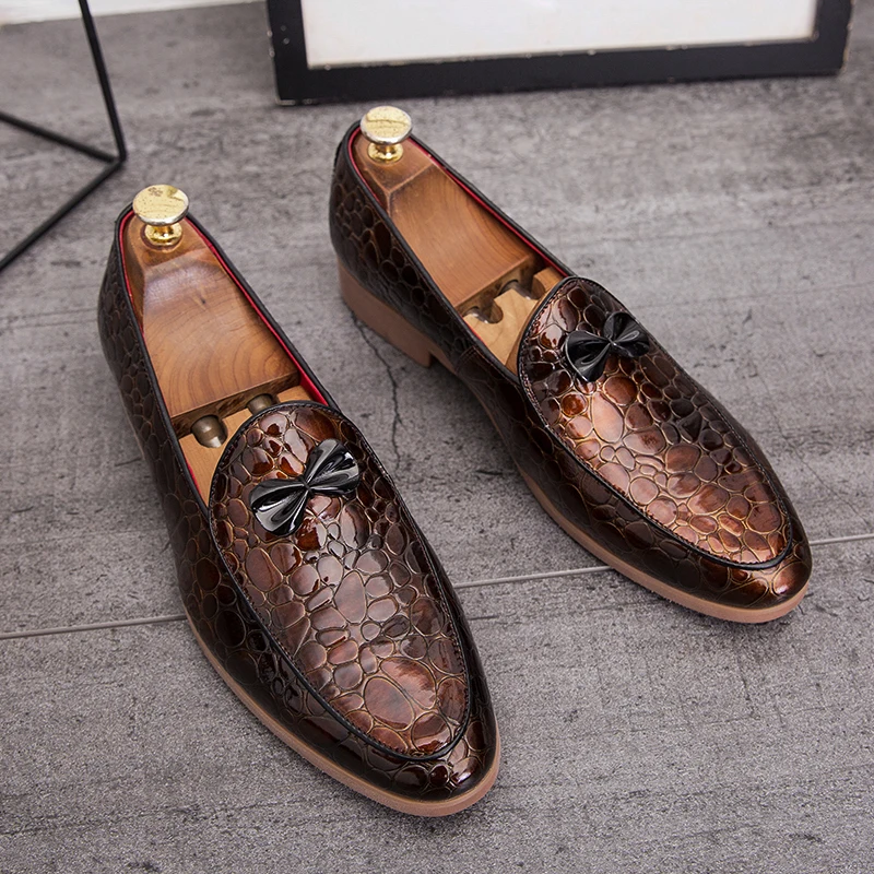 Мужские модельные кожаные туфли для ночного клуба; мужская деловая Свадебная кожаная обувь; повседневные туфли-лодочки из коровьей кожи; Size38-47 - Цвет: Brown