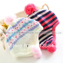 Новинка 2013 г. зимние детские шапочки, уход за ребенком в полоску для детей любого пола возрастом шапка ушками на капюшоне, карман протектор для девочек Милая шапка вязаная, головные уборы
