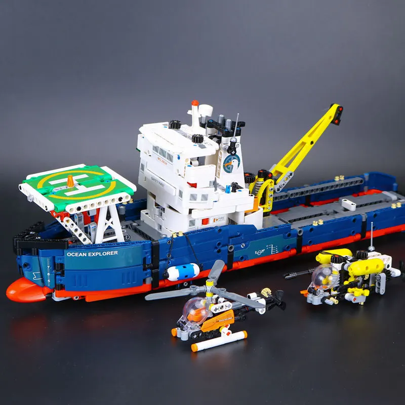 

L Models Building toy Compatible with Lego L20034 1366PCS Ship Blocks Toys Hobbies For Children Model Building Kits
