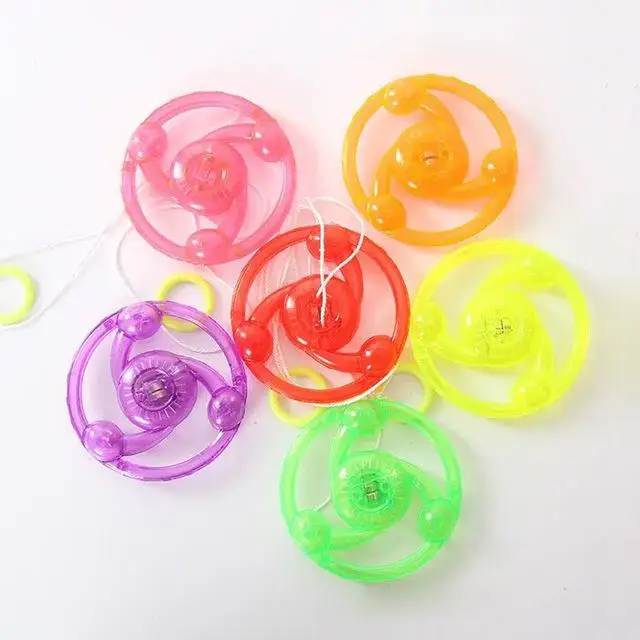 Cable Flash marvel Flywheel Gyro Light UFO Children's Night Fitness Light glow in the dark saucer flying haloween gift Kids Toys - Цвет: Random