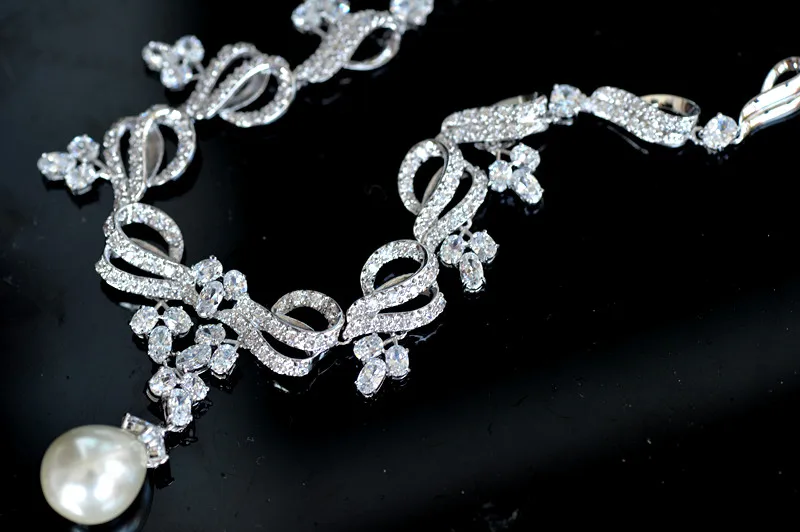 

Korea IRIS high quality new jewelry AAA zircon full drilling flowers mosaic luxury necklace + earrings