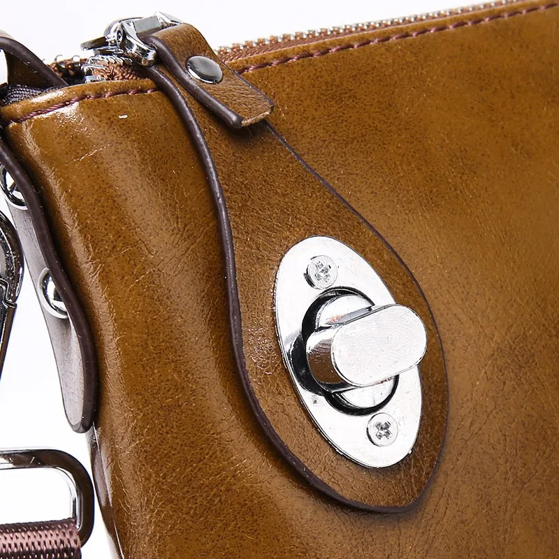 2318915566_1004701235