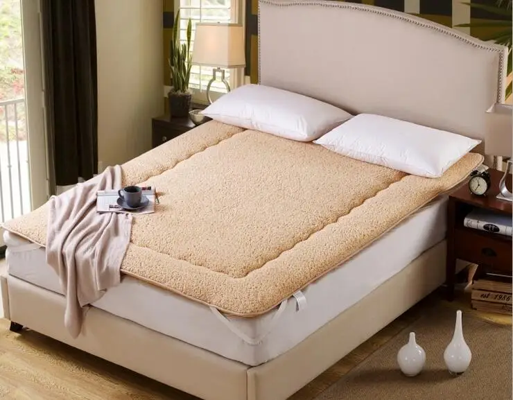 Portable keep warm Tatami Thicken berber Fleece Mattresses bedding article Portable keep warm Tatami Thicken berber Fleece Mattresses bedding article