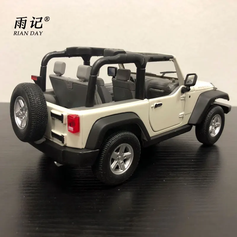 RIAN DAY 1/24 масштабная модель автомобиля игрушки США 2007 Jeep Wrangler SUV литая модель Металлический Игрушечный Автомобиль для подарка/коллекции/украшения/детей