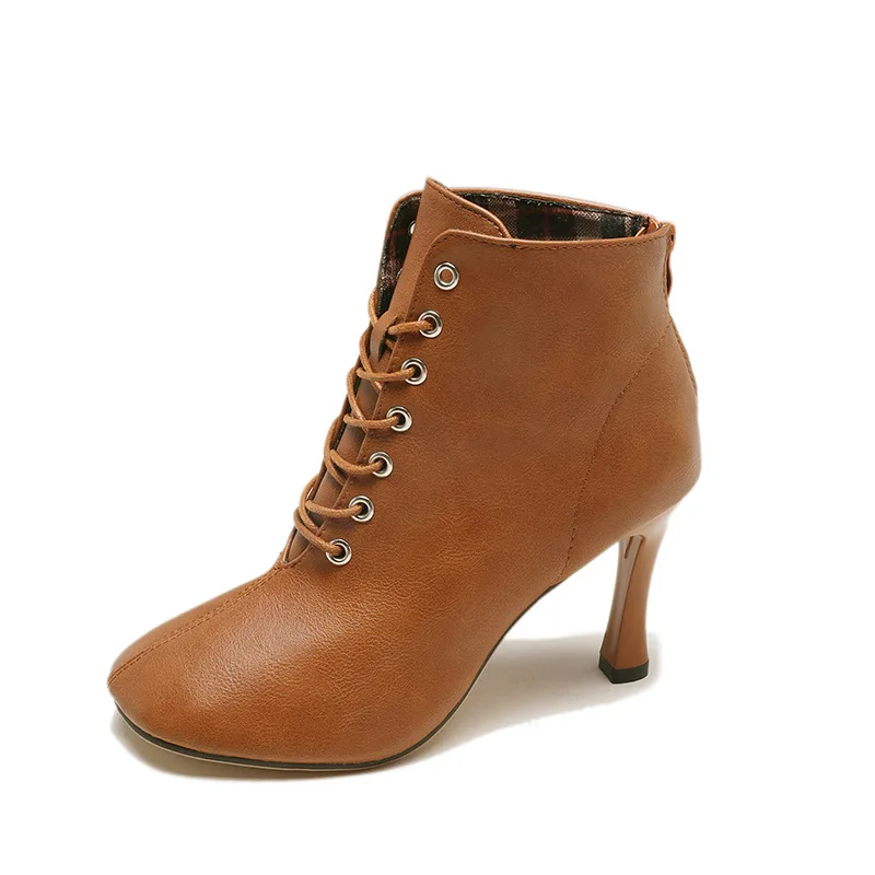 

2018 autumn European and American square head large size front with thick with wild high heel ladies boots brwon 1124
