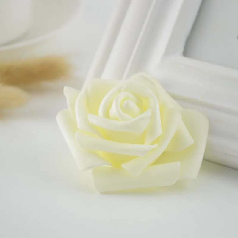 milk white 100 шт. Искусственные цветы Новогоднее Рождество для дома Свадебные украшения Аксессуары diy рукоделие Подарочная коробка 7 см шелк Пена розы - Цвет: milk white