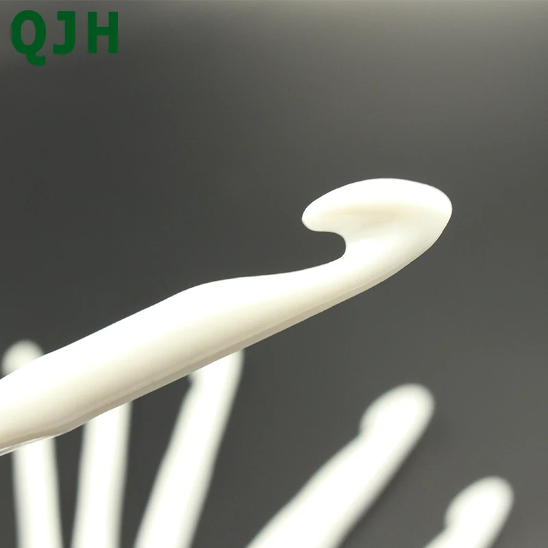 New-Product-7pcs-Pure-White-Plastic-Crochet-Hooks-Knit-Needles-Weave-Craft-Knitting-Needle-DIY-Crafts (4)