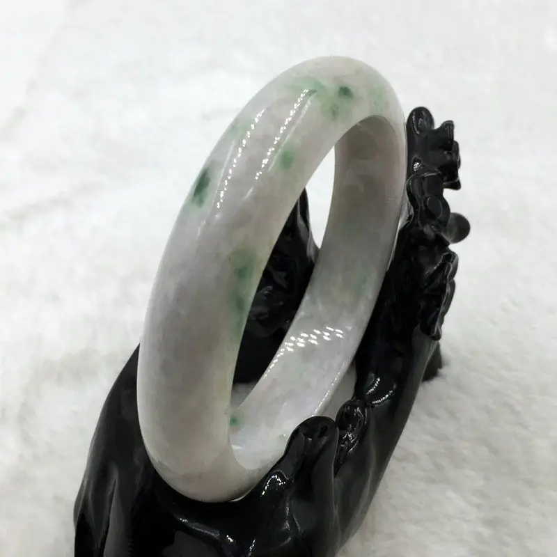 

2890 Certified Grade "A" Natural Green Jadeite Jade Gems Bangle Bracelet