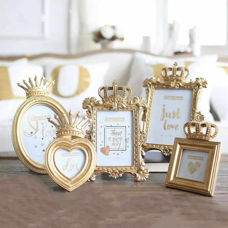 

Original Embossed Creative Nordic Photo Frame Gold Resin Table 3 Inch 6 Inch 7 Inch Photo Frame Crown Photo Frame 5 Piece Set