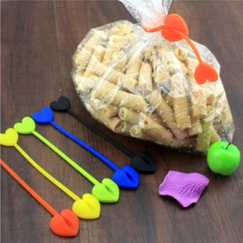 5Pcs Multifunction Heart Shape Silicone Food Bag Sealing Clip Random New