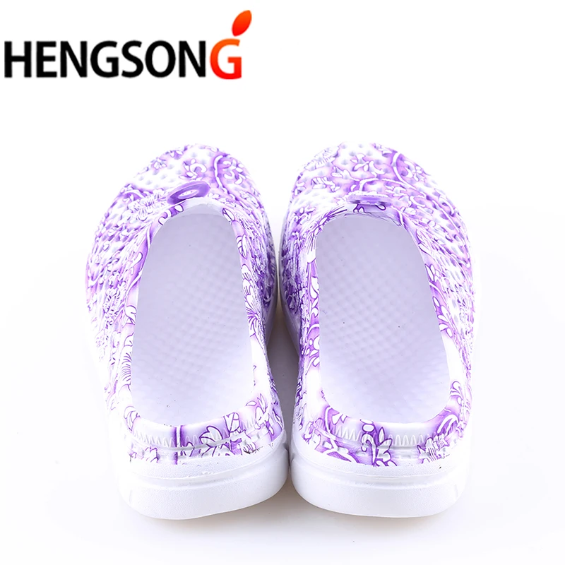 HENGSONG/2018 летние женские пляжные шлепанцы с сине белым принтом дышащая сетчатая
