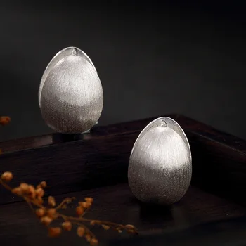 

Sterling Silver Korean Version Of Fashion Literature Leucorrhea Drawing Round Retro Female Earnail Jewelry Wholesale