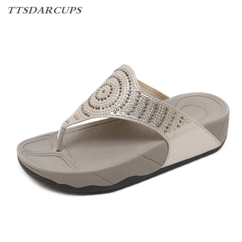 

2018 summer new slopes and cool slippers Thick bottomed muffin and outdoors wearing a trifle slipper Water drill sandals