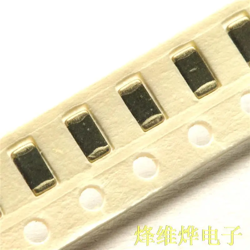 Бесплатная доставка 1206 SMD ферритовый шарик 600R 600 Европейский большой ток 3A (100 Ge) |