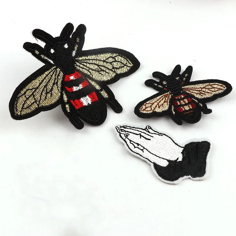 1Pc-Embroidery-Little-Bee-Pray-Hand-Patches-Mulity-Iron-On-Patches-Punk-Motif-Applique-DIY-Clothes (4)
