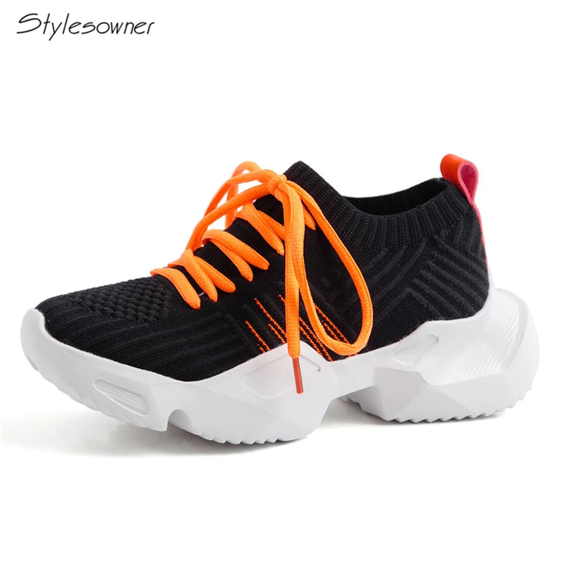

2019 New Fashion Women Flats Knitting Comfortable Breathable Sneakers Classic Round Toe Lace-Up Sports Shoes Woman