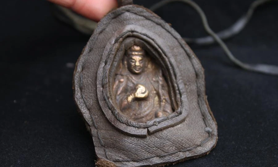 

Tibet old Buddhism copper Cowhide Yellow Jambhala Wealth God Buddha Statue