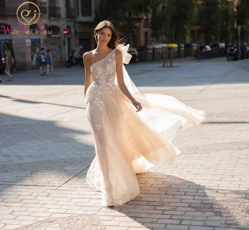 

One Shoulder Wedding Dresses Sexy Backless Illusion Floor Length Beach Sweep Train Tulle With Appliques Champagne Bridal Dresses