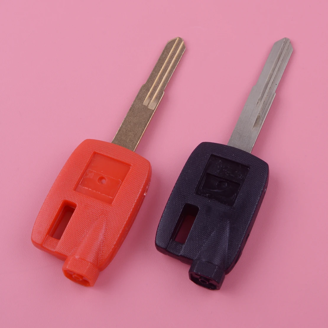 

DWCX Motorcycle Key Shell Fob Case with Uncut Blade 3 Magnetics Fit for Suzuki Burgman AN650