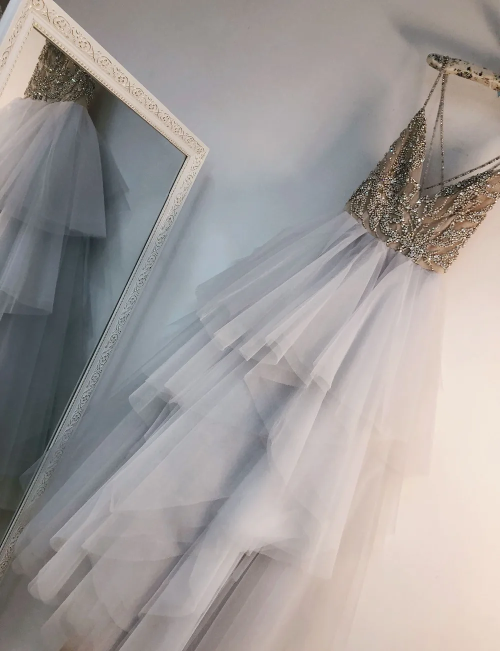 Luxury Evening Dresses Long 2018 V Neck Heavy Beaded Crystal Formal Dresses Evening Gowns for Women Party Dresses Cross Back