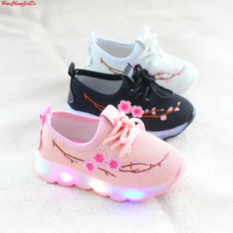 

New Summer Fashion Children Shoes With Luminous Sneakers Shoes Glowing Sneakers Baby Toddler Boys Girls Shoes LED Soft EU 21-30