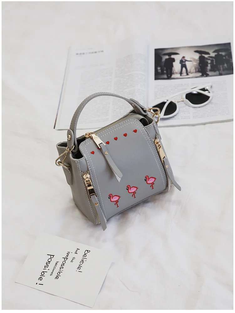Embroidery flamingos and hearts women bag chain decoration leather handbags small women messenger bags women crossbody bags