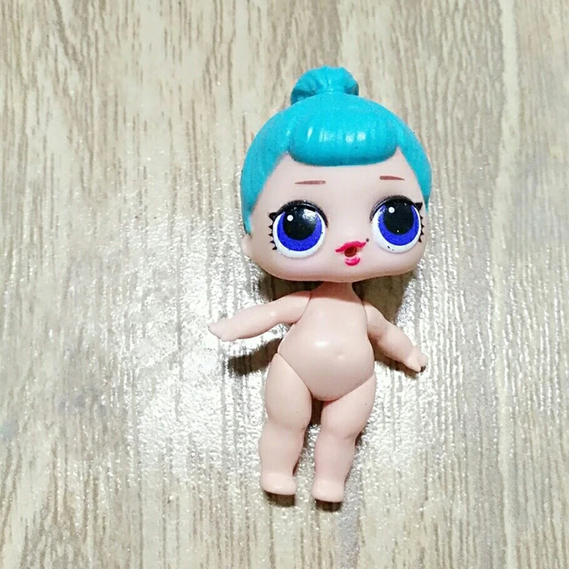 the doll series 2 with clothes show as picture without bottle
