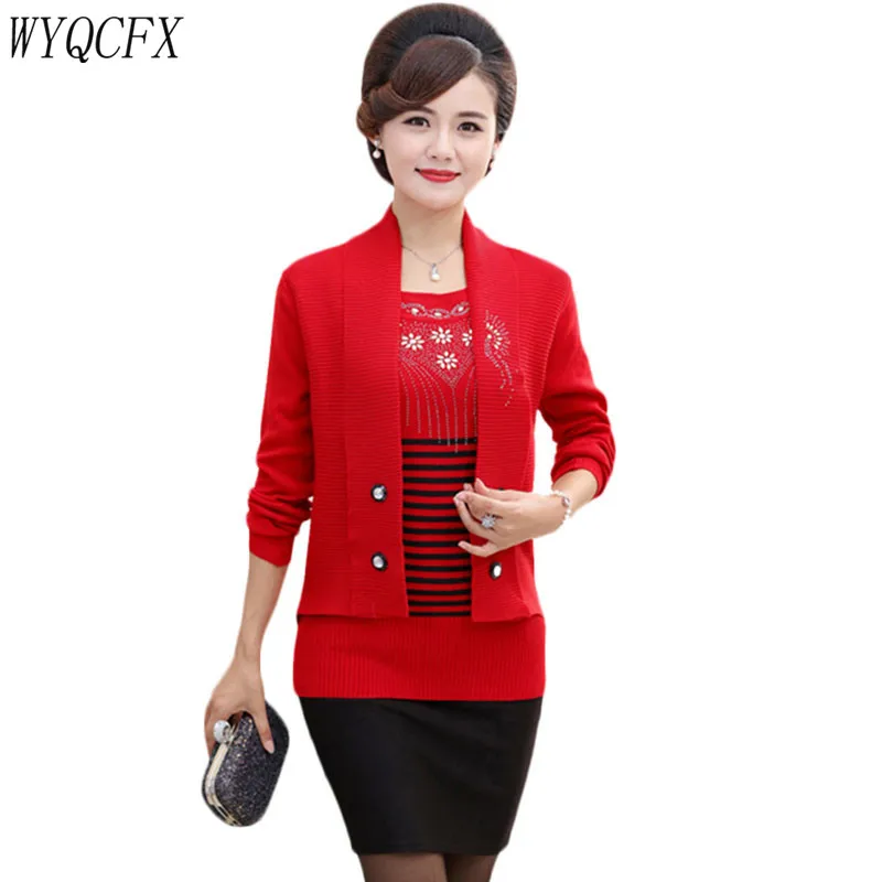 

Mid-aged Knitted Sweater Women 2019 Spring Autumn Fake Two Pullovers Casual Loose Tops Mother Diamond Stripe Coat Plus Size 4XL