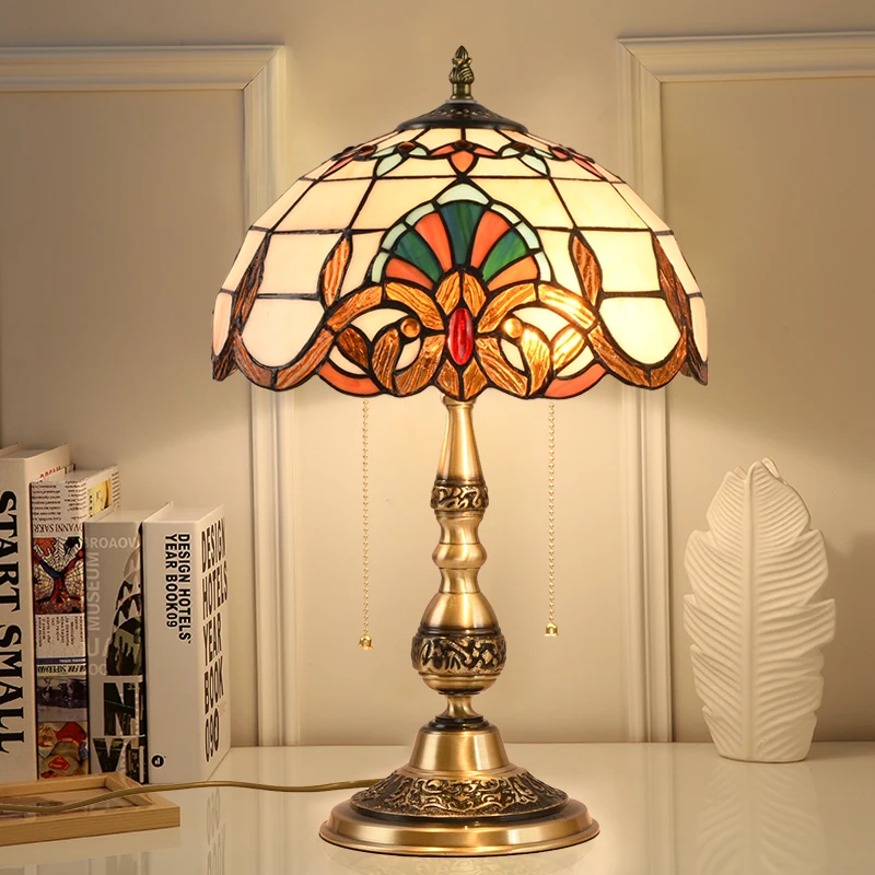 Настольная лампа Тиффани из витражного стекла в европейском стиле барокко
