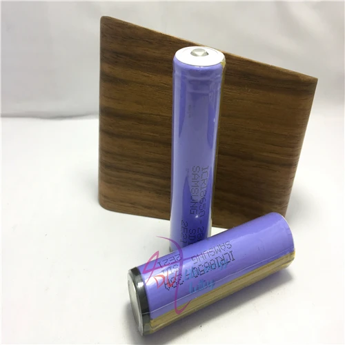 

4pcs/lot 28A ICR18650-28A SDI 18650 2800mah 3.7V Battery cell button top with protected