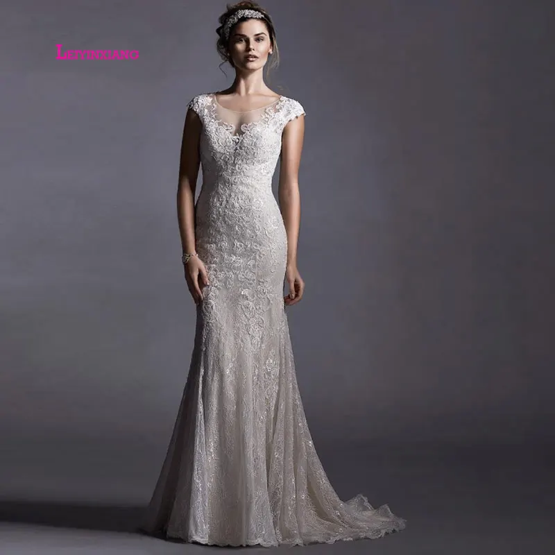 

LEIYINXIANG Elegant 2019 New Arrival Wedding Dress Vestidos De Noiva Sexy Mermaid Sleeveless Backless Appliques Sweetheart Lace