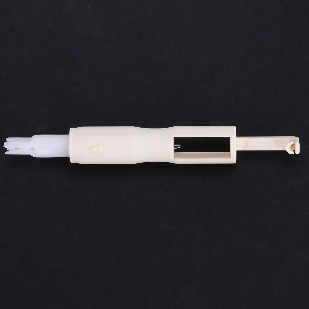 

1pc 7.2cm/2.8inch Plastic Needle Threader Stitch Insertion Tool For Sewing Machine Serger Sewing Thread