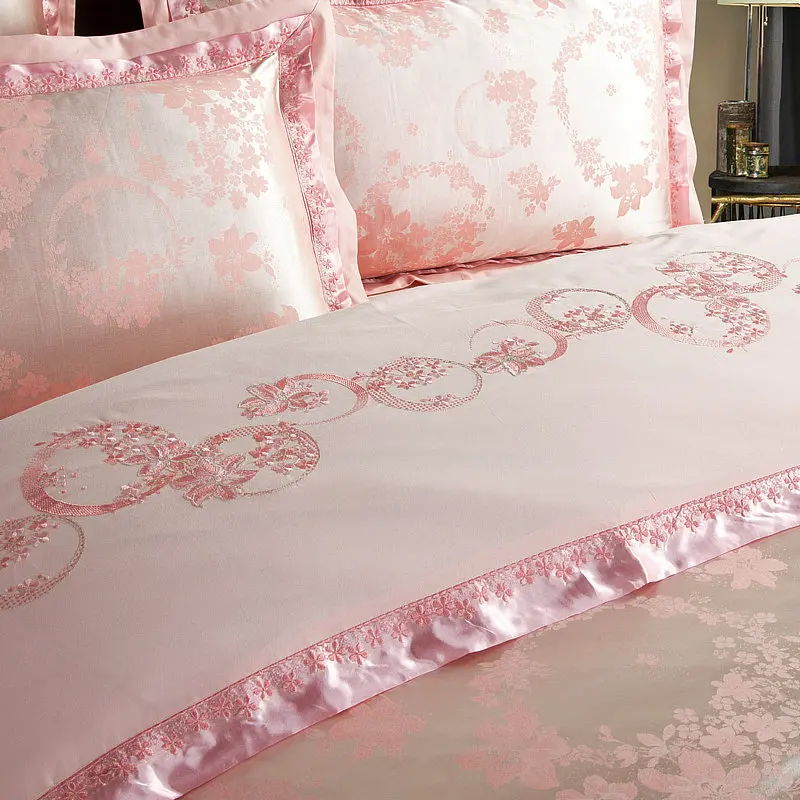 Waliicorners Gold Silver Beige Luxury Silk Jacquard Bedding set Queen King size Duvet cover set Embroidery Bed sheet Linen set Pillowcases 41 IMG_5937