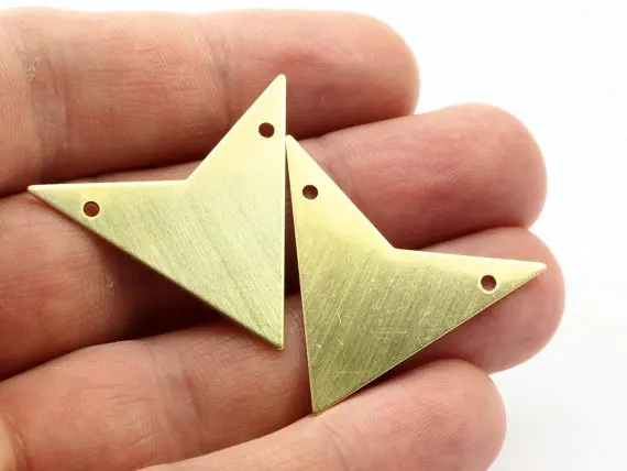 

4 Raw Brass Triangle Pendant 2 holes (33x33x33 mm) Brass 045
