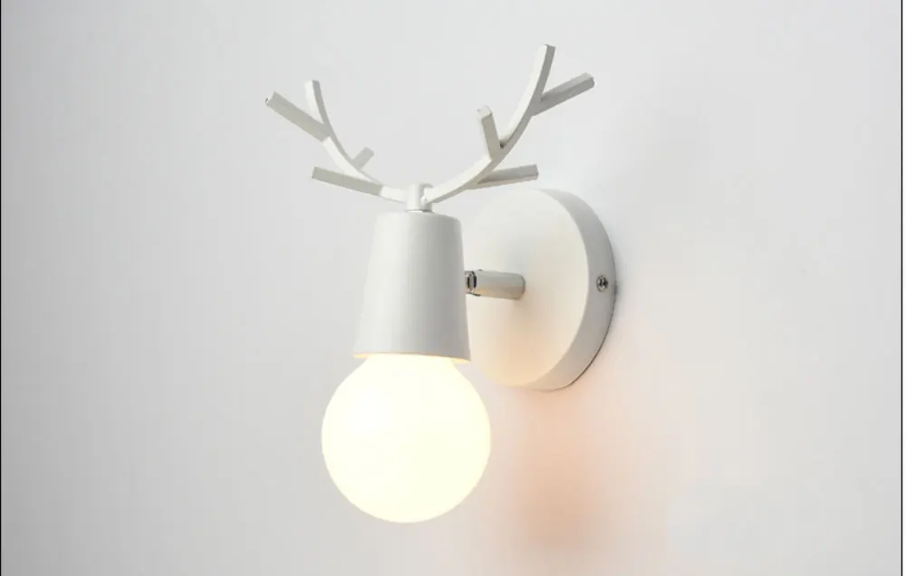Скандинавские современные оленьи рога светодиодный настенный светильник из твердой древесины черный белый Новинка животное настенный светильник для спальни гостиной