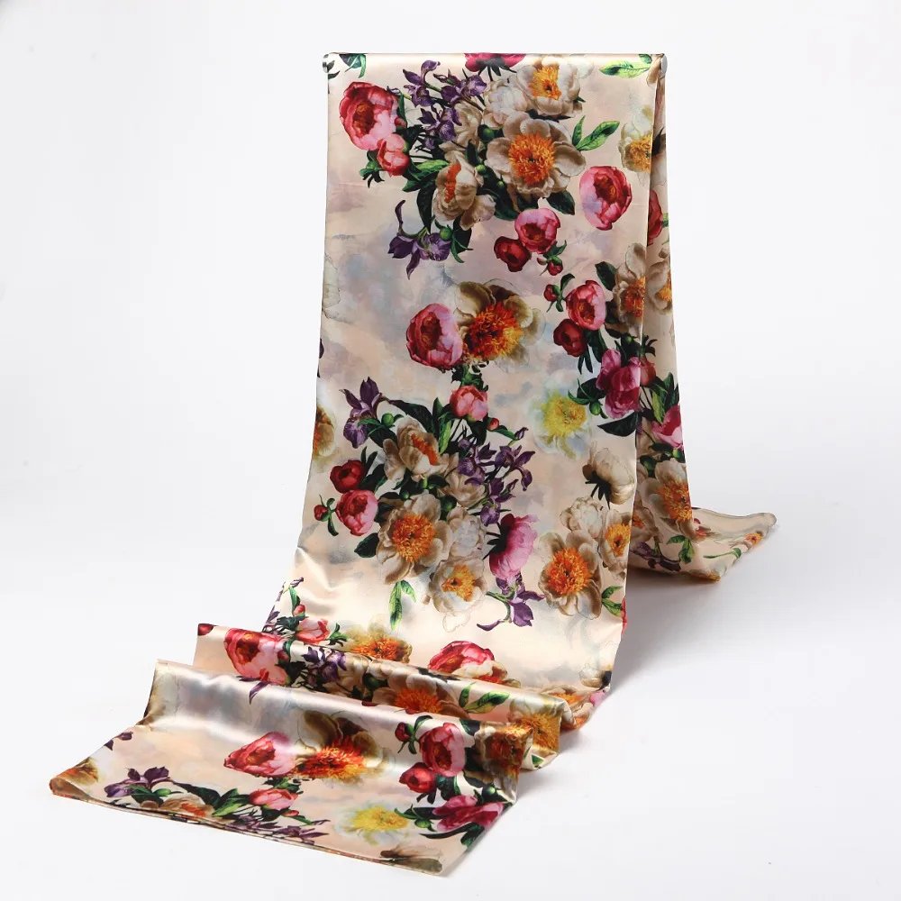 

170x75cm Fashion girl picking mushrooms silk cloth material for high-grade silk silk printing fabric HF01