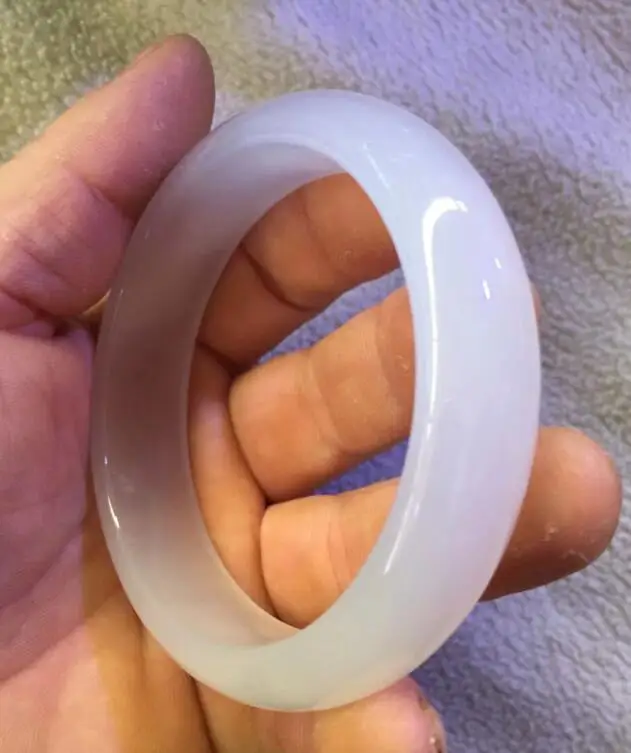 

free shipping Beautiful Chinese Natural clear white Chalcedony stone Bangle Bracelet