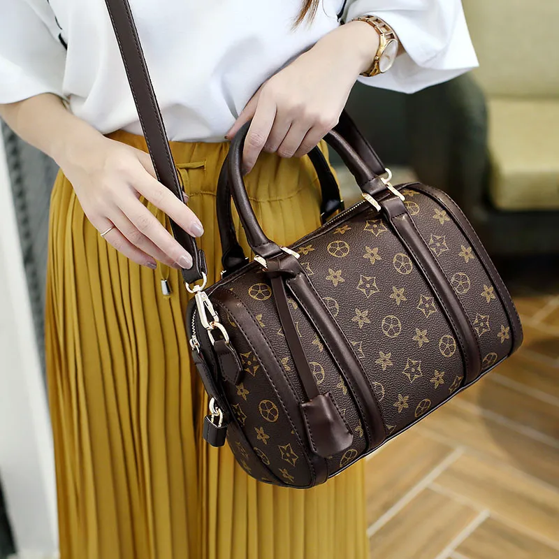

XIANGFEIER Women Pu Leather Crossbody Bags 2019 Designer Handbags Ladies Single Shoulder Bags Top quality Printing Tote Bags