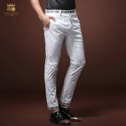 Бесплатный ShippingNew мужской моды мужские повседневные облегающие Коллекция Лето 2015 тонкие белые мужские девятом Штаны 15817 символов вышивка