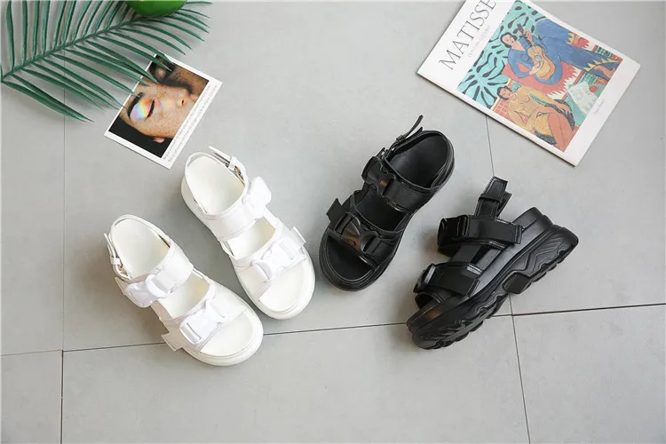 Summer Women Sandals Buckle Design Black White Platform Sandals Comfortable Women Thick Sole Beach Shoes 393w